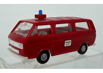 Autoutilitara VW T3 Caravelle Feuerwehr - H0 Wiking 601 18